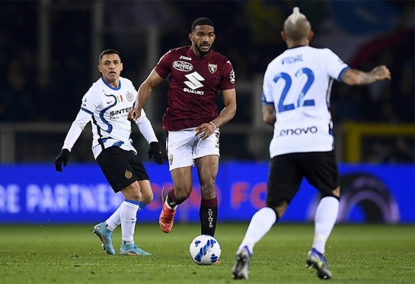 Герои года в Италии: рулят «Милан» и «Лацио», «Ювентус» – только среди разочарований Герои года в Италии: рулят «Милан» и «Лацио», «Ювентус» – только среди разочарований