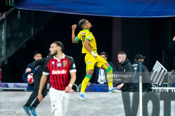 Футбол.  "Нант" обыграл "Ниццу" и стал обладателем Кубка Франции
 