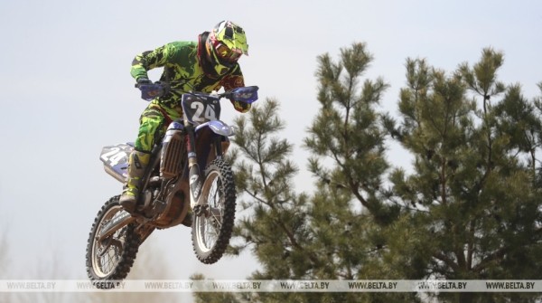 ФОТОФАКТ: Первенство и чемпионат Беларуси по мотокроссу прошли в Лиде