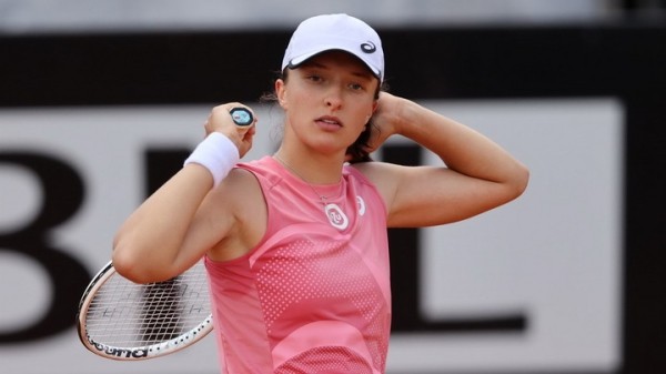 Теннис. В 1/8 финала турнира ВТА в Риме Виктория Азаренко встретится с первой ракеткой мира, выигравшей 24 матча подряд
Теннис. В 1/8 финала турнира ВТА в Риме Виктория Азаренко встретится с первой ракеткой мира, выигравшей 24 матча подряд