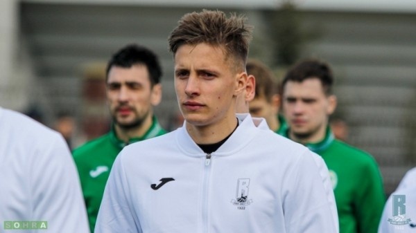 Футбол.  Источник: Артем Концевой будет поддерживать форму с минским "Динамо"
 