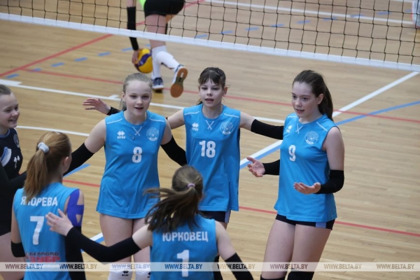 ФОТОФАКТ: Старт финального этапа республиканских соревнований "Мяч над сеткой"