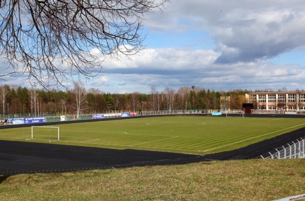 Хоккей – спорт №1, «Нафтан» должен вернуться в высшую лигу, зарплаты просели, люди уезжают. Чем живет Новополоцк, где люди в 2020-м пытались бастовать