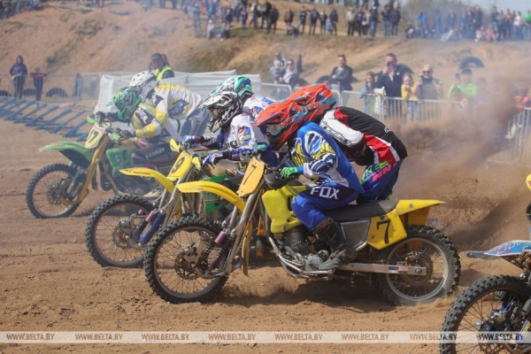 ФОТОФАКТ: Первенство и чемпионат Беларуси по мотокроссу прошли в Лиде