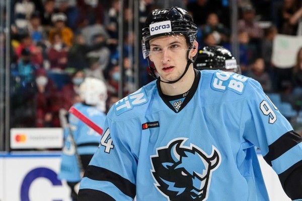 Хоккей.  КХЛ. Белорус Владислав Еременко перешел из минского "Динамо" в "Магнитку"
 