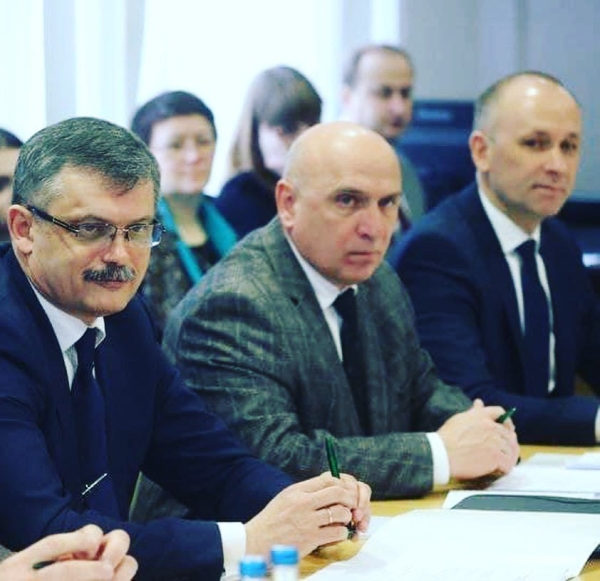 Бегал за сборную Беларуси, полжизни провел в исполкоме в Гродно, любит вспомнить о «государевых людях». Вот кто стал новым замминистра спорта