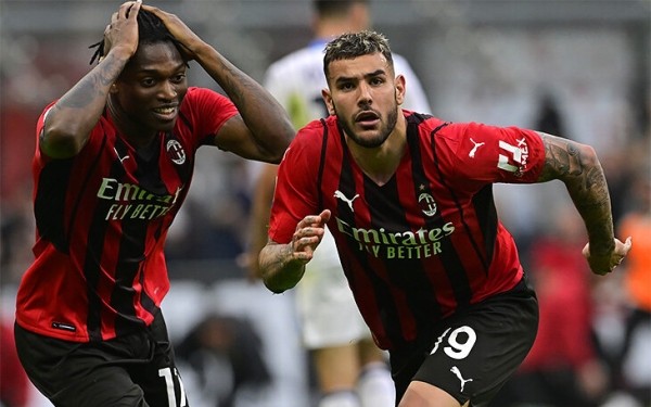 Герои года в Италии: рулят «Милан» и «Лацио», «Ювентус» – только среди разочарований Герои года в Италии: рулят «Милан» и «Лацио», «Ювентус» – только среди разочарований