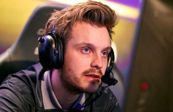 Разное.  Итоги мейджоров по CS:GO и Dota 2, анонс места проведения The International 2022 и другие новости киберспорта
 