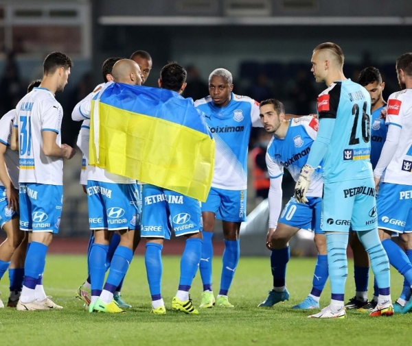 Чемпион Беларуси и друг Милевского близок к тому, чтобы взять титул на Кипре. Но думает он не только о футболе – на Родине происходят страшные вещи