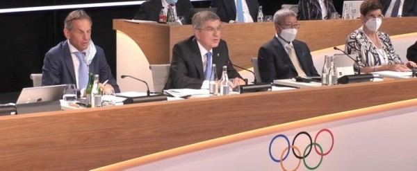 Разное. Томас Бах: запрет участия россиян и белорусов в турнирах — это не санкции, это их защита от глубокой антипатии
Разное. Томас Бах: запрет участия россиян и белорусов в турнирах — это не санкции, это их защита от глубокой антипатии