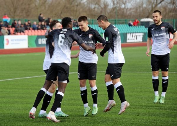 Клубы в Беларуси забили на презентацию новой формы перед сезоном-2022, да и меняли ее не многие &ndash; даже у БАТЭ старый комплект