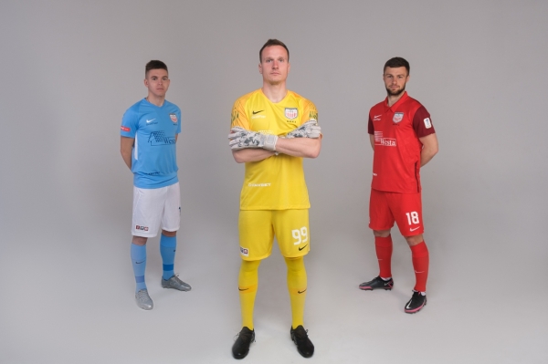 Клубы в Беларуси забили на презентацию новой формы перед сезоном-2022, да и меняли ее не многие &ndash; даже у БАТЭ старый комплект