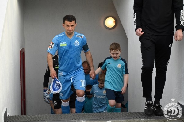 Футбол.  Чемпионат Беларуси. "Энергетик"-БГУ — "Минск", "Динамо" Бр — "Белшина", "Шахтер" — "Динамо" Мн. Текстовые трансляции
  