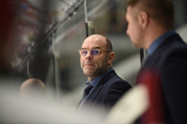 Хоккей. Крэйг Вудкрофт: вне зависимости от обстоятельств мы должны развиваться и двигаться, должны продолжать играть
Хоккей. Крэйг Вудкрофт: вне зависимости от обстоятельств мы должны развиваться и двигаться, должны продолжать играть