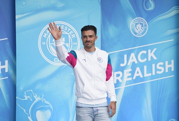 «Сити» заплатил около 50 млн окружению Холанда. Столько не получали даже агенты Неймара и Мбаппе