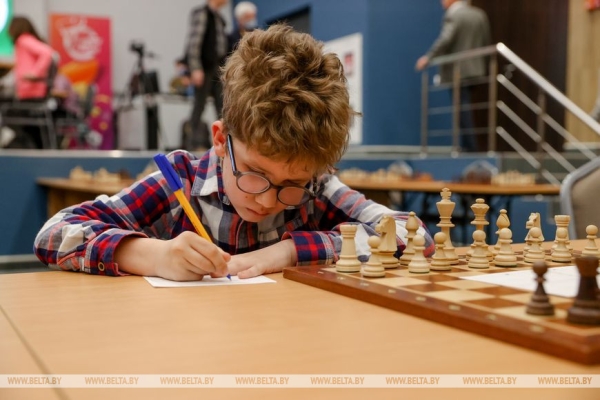 ФОТОФАКТ: Республиканские соревнования по шахматам среди детей и подростков "Белая ладья" в Минске ФОТОФАКТ: Республиканские соревнования по шахматам среди детей и подростков "Белая ладья" в Минске