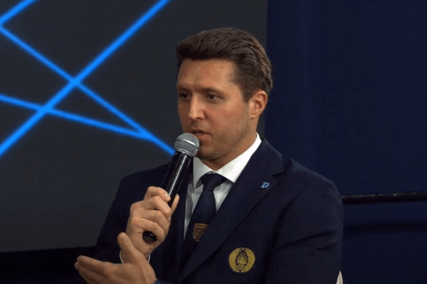 Хоккей. Артем Каркоцкий: ближайшие наши цели — открыть академический возраст на базе суворовского училища
Хоккей. Артем Каркоцкий: ближайшие наши цели — открыть академический возраст на базе суворовского училища