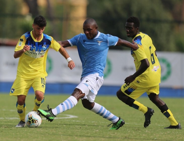 Джозеф Минала радикально сменил имидж. Ну что, все еще выглядит на 40? Джозеф Минала радикально сменил имидж. Ну что, все еще выглядит на 40?