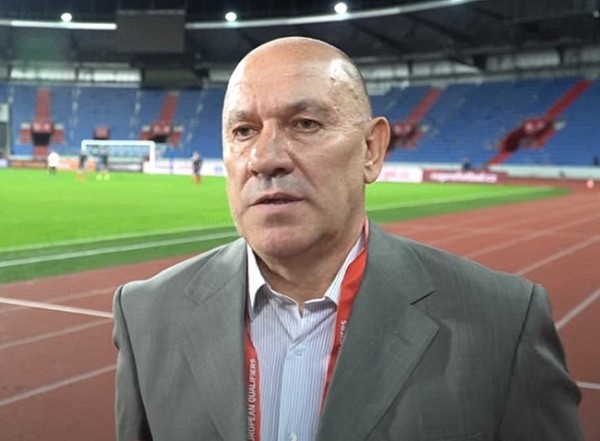 Футбол.  Георгий Кондратьев: Лисакович — игрок очень высокого класса, но он, видимо, решил отдохнуть. Не можем с ним связаться
 