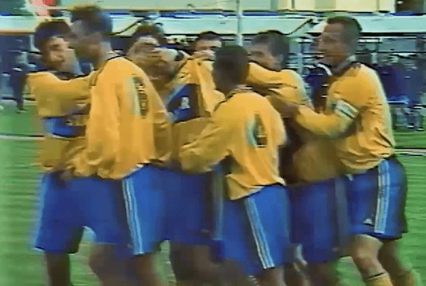 Класико «Динамо» и БАТЭ в фото, ретро-видео и статистике. Большой обзор накануне нового матча Класико «Динамо» и БАТЭ в фото, ретро-видео и статистике. Большой обзор накануне нового матча