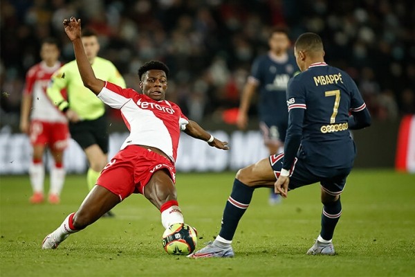 Упустив Мбаппе, «Реал» не хочет рвать рынок: покупки только на будущее, ставят на Родриго, Винисиуса и опорника «Монако»