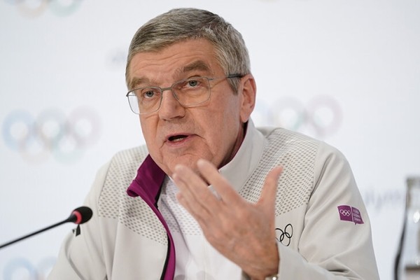«Мой призыв «Дайте миру шанс» остался без внимания». Томас Бах объяснил, почему Беларусь и Россию отстранили от мирового спорта