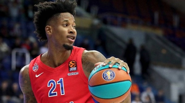 ЦСКА выиграл у "Зенита" в первом матче финальной серии Единой лиги ВТБ