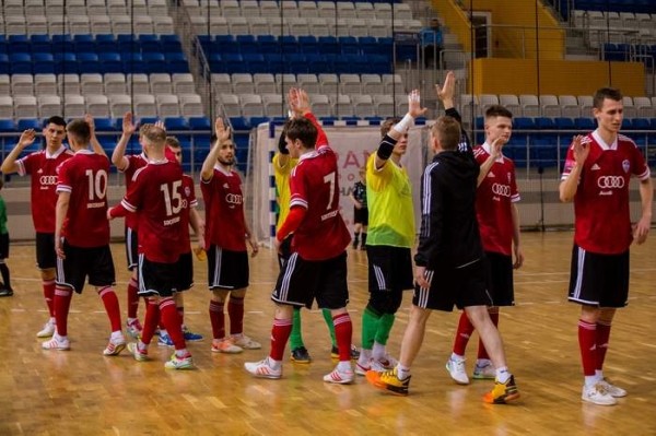 Разное. "Минск" — УВД-"Динамо": 13 июня состоится решающий матч "бронзовой" серии "Grandsport"-премьер-лиги по футзалу
Разное. "Минск" — УВД-"Динамо": 13 июня состоится решающий матч "бронзовой" серии "Grandsport"-премьер-лиги по футзалу