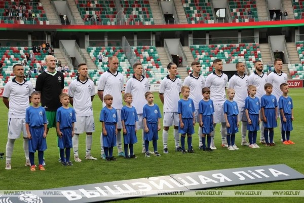 ФОТОФАКТ: Встреча между минским "Динамо" и "Слуцком" завершилась ничьей
