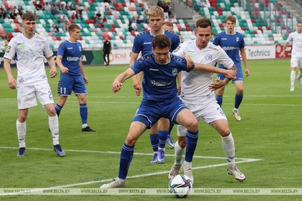 ФОТОФАКТ: Встреча между минским "Динамо" и "Слуцком" завершилась ничьей