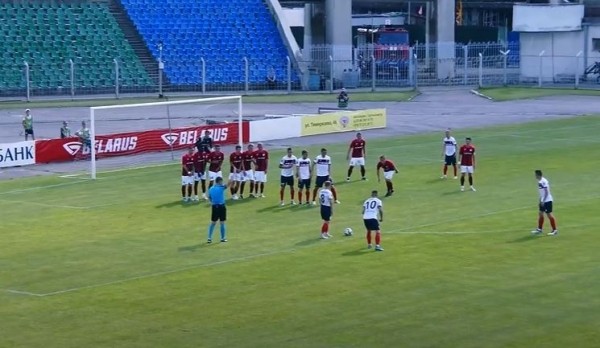 Футбол.  "Минск" забил "Белшине" благодаря свободному удару из пределов штрафной. Это второй случай за тур
  