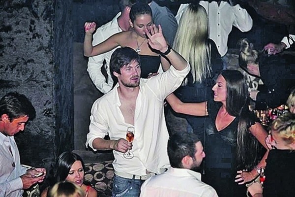 Как алкоголь влиял на карьеры в белфутболе: Малофеева прятали в Шотландии, Милевского и Лаптева выгоняли из сборных, а Тумиловичу помогло в нервном матче