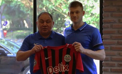 В белфутболе состоялся трансфер, о котором никто не слышал: игрока взяли, затем почти сразу без причин выгнали – это привело к разборкам в АБФФ В белфутболе состоялся трансфер, о котором никто не слышал: игрока взяли, затем почти сразу без причин выгнали – это привело к разборкам в АБФФ