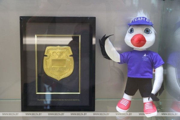 ФОТОФАКТ: Сборная КНР по гандболу посетила НОК Беларуси ФОТОФАКТ: Сборная КНР по гандболу посетила НОК Беларуси