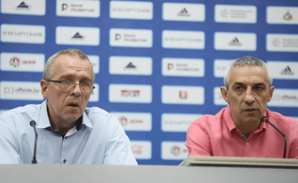 АБФФ припомнила давний бренд сборной Беларуси. Как же ярко он начинался: 300 человек на тренировке, тысячи бесплатных маек и ничья с финалистами Евро АБФФ припомнила давний бренд сборной Беларуси. Как же ярко он начинался: 300 человек на тренировке, тысячи бесплатных маек и ничья с финалистами Евро