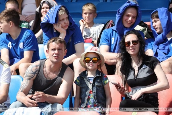 ФОТОФАКТ: Турнир по мини-футболу "Кубок Посольства Российской Федерации в Республике Беларусь" ФОТОФАКТ: Турнир по мини-футболу "Кубок Посольства Российской Федерации в Республике Беларусь"