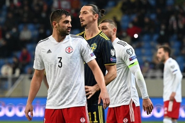 Полтора года назад сборная Беларуси жестко облажалась в матче с Грузией (упустила шанс попасть на Евро и не поддержала народ) – какая же разная судьба у этих команд!