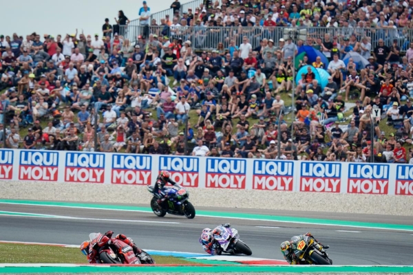 Псіхалагічная перамога. На Гран Пры Нідэрландаў Франчэска Баньяя і Фабіа Куартарара памяняліся ролямі