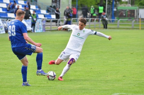 Савицкому придумали иную роль, а БАТЭ словно подписал нового легионера (но это мощно раскрылся старый). 7 лучших игроков ЧБ на старте сезона Савицкому придумали иную роль, а БАТЭ словно подписал нового легионера (но это мощно раскрылся старый). 7 лучших игроков ЧБ на старте сезона