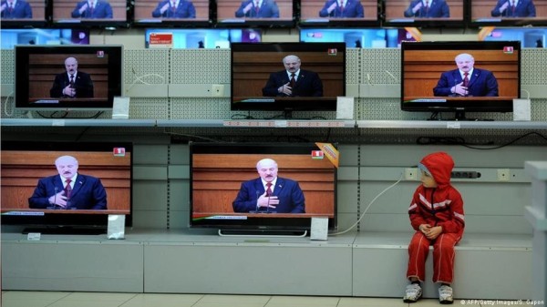 «Не общался с отцом два месяца, но война открыла ему глаза». Как жесть в Беларуси и Украине влияет на отношения в семьях спортсменов «Не общался с отцом два месяца, но война открыла ему глаза». Как жесть в Беларуси и Украине влияет на отношения в семьях спортсменов