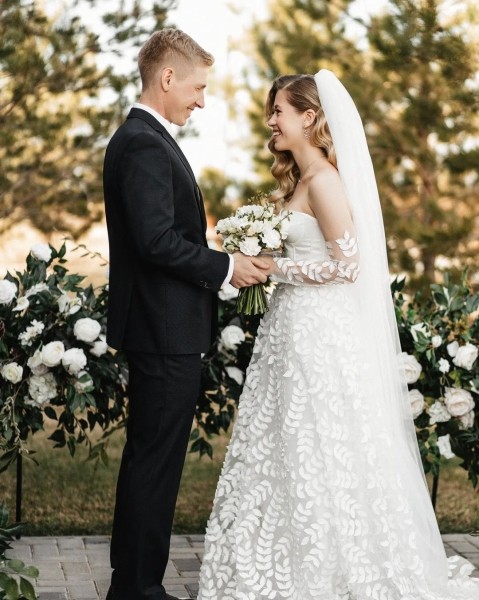 Биатлон. Экс-биатлонистка сборной Беларуси Арина Яборова вышла замуж
Биатлон. Экс-биатлонистка сборной Беларуси Арина Яборова вышла замуж