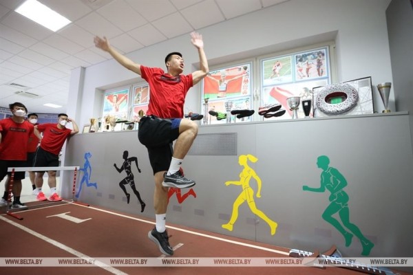 Китайские гандболисты высоко оценили экспозицию музея НОК Беларуси