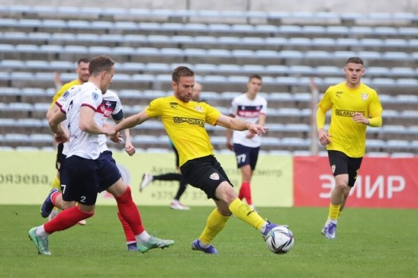 Ташуев успокоил обстановку в &laquo;Шахтере&raquo;, но не сказать, что по игре случился рывок. К тому же в клубе большие долги (и очень много надежд на еврокубки)