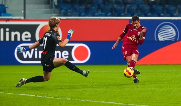 Кондратьев хвалит Лисаковича, а ведь тот жутко вел себя в сборной еще до того, как поставил тренера в игнор, зато контракту в «Рубине», кажется, ничего не грозит Кондратьев хвалит Лисаковича, а ведь тот жутко вел себя в сборной еще до того, как поставил тренера в игнор, зато контракту в «Рубине», кажется, ничего не грозит