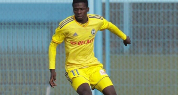 Сейчас в БАТЭ ну очень много (по меркам Борисова) чернокожих игроков: а ведь недавно одного убрали и вообще у африканцев в клубе мало что получалось Сейчас в БАТЭ ну очень много (по меркам Борисова) чернокожих игроков: а ведь недавно одного убрали и вообще у африканцев в клубе мало что получалось