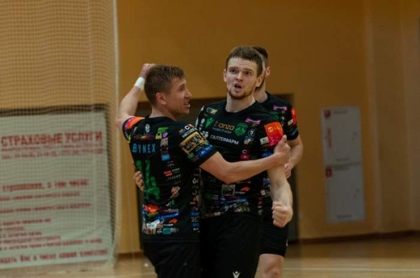 Разное.  "Столица" — ВРЗ: 10 июня состоится второй матч финальной серии "Grandsport"-премьер-лиги по футзалу
  