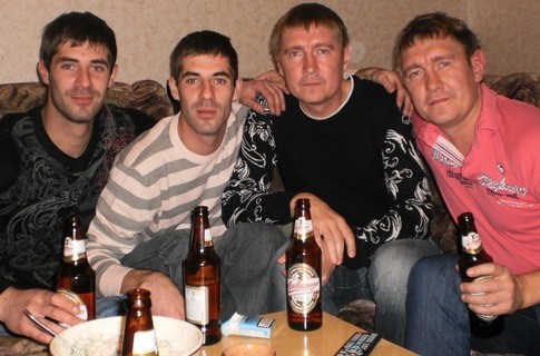 Как алкоголь влиял на карьеры в белфутболе: Малофеева прятали в Шотландии, Милевского и Лаптева выгоняли из сборных, а Тумиловичу помогло в нервном матче