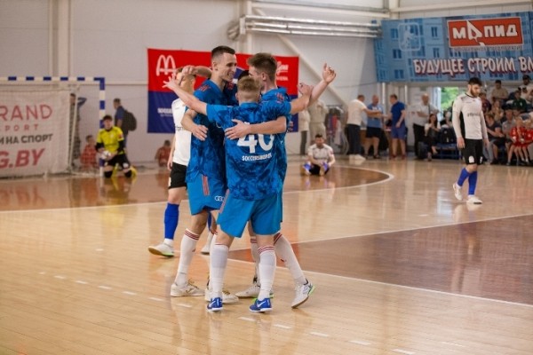 Разное. "Минск", одолев УВД-"Динамо", выиграл решающий матч "бронзовой" серии "Grandsport"-премьер-лиги по футзалу
Разное. "Минск", одолев УВД-"Динамо", выиграл решающий матч "бронзовой" серии "Grandsport"-премьер-лиги по футзалу