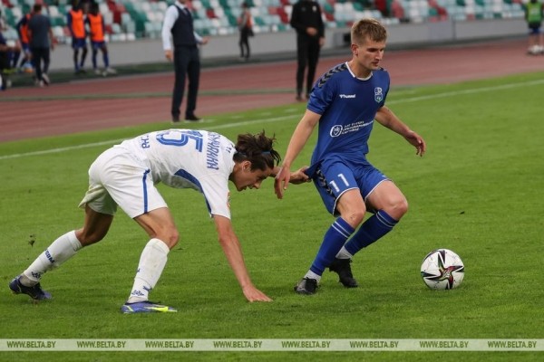 ФОТОФАКТ: Встреча между минским "Динамо" и "Слуцком" завершилась ничьей