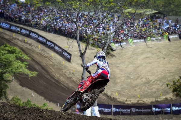 Старыя тэндэнцыі на новым месцы. Мотакросавы Гран Пры Інданэзіі абышоўся без сенсацый, але цікава было